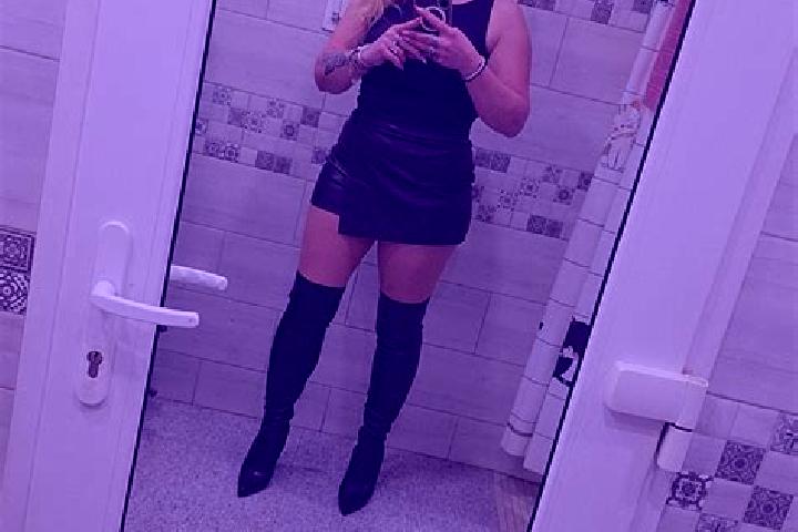 Naomi, 21 — Escort in Targu Lapus, Romania