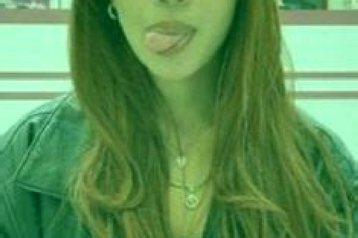 Naomi, 22, a auburn amber-eyed latina companion based in Bediondo. Offering Fetish, Overnight, CIM, GFE. Available for incall and outcall, day and evening da...