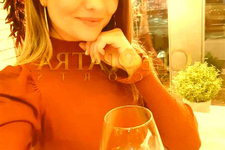 Naomi, 22, a auburn amber-eyed mixed companion based in Seriate. Offering 69, Overnight, Prostate Massage, OWO. Available for incall and outcall, day and eve...