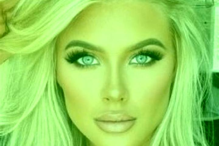 Naomi, 22, a platinum blonde green-eyed slavic companion based in Fuerstenberg. Offering Massage, Striptease, 69, Girlfriend Experience, A-Level. Available f...