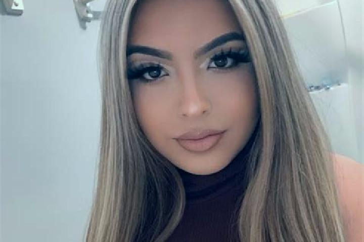Naomi, 22, a red blue-eyed mixed companion based in Zozo Oliziriboue. Offering OWO, Massage, 69. Available for incall and outcall, day and evening dates.