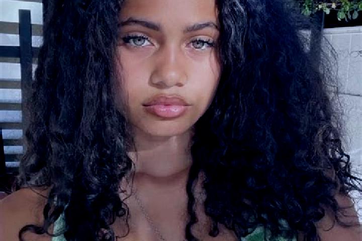 Naomi, 22, a red green-eyed mixed companion based in El Encino. Offering Erotic Massage, Prostate Massage, OWO, Travel Companion, Striptease. Available for i...