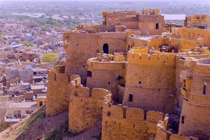 Naomi, 22 — Escort in Jaisalmer, India