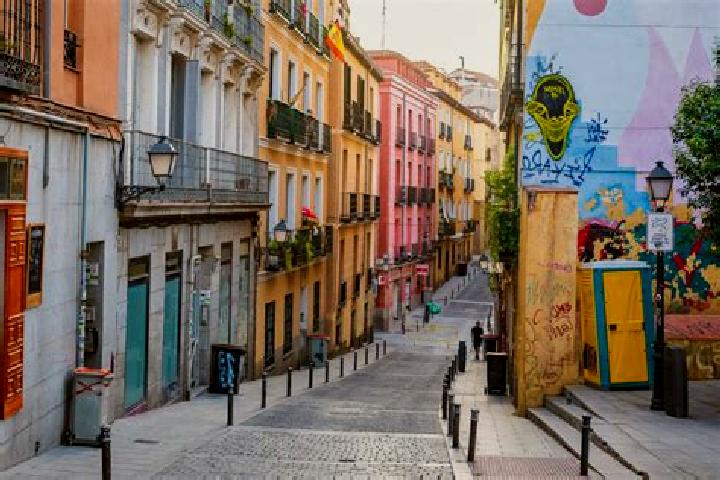 Naomi, 22 — Escort in Lavapies, Spain