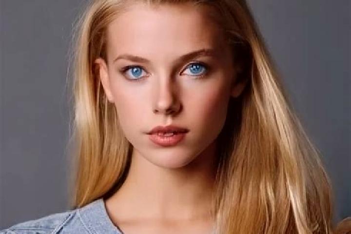 Naomi, 23, a blonde grey-eyed mixed companion based in Punta de Mujeres. Offering Duos, Dinner Date, BDSM, Girlfriend Experience. Available for incall and ou...