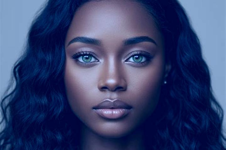Naomi, 23, a chestnut green-eyed ebony companion based in Savalou. Offering Deep French Kissing, GFE. Available for incall and outcall, day and evening dates.