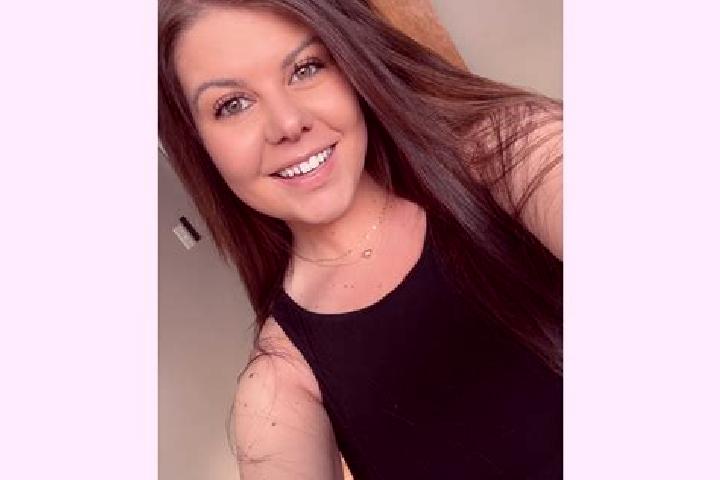 Naomi, 23 — Escort in Bar Nunn, United States