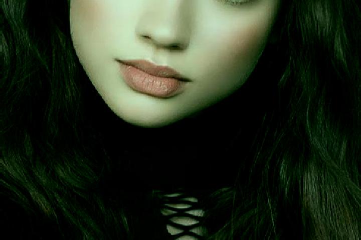 Naomi, 24, a brunette dark-eyed european companion based in Henstridge. Offering Deep French Kissing, Tantra, Massage, Couples. Available for incall and outc...