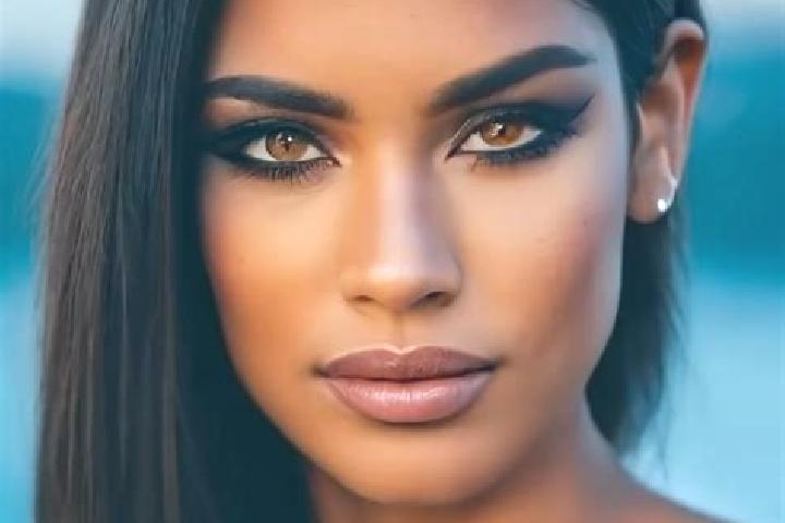 Naomi, 24, a dark blonde amber-eyed latina companion based in Iwakuni. Offering Dinner Date, Duos, Girlfriend Experience. Available for incall and outcall, o...