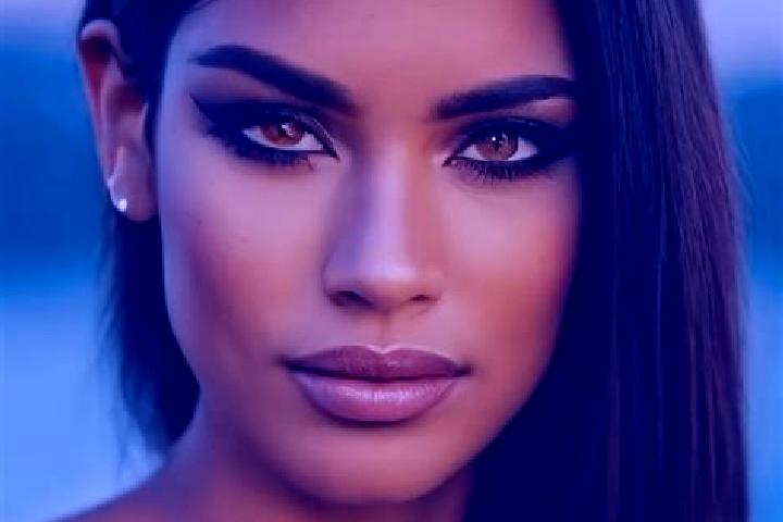 Naomi, 24, a dark blonde amber-eyed latina companion based in Nanakaha. Offering Girlfriend Experience, 69, Overnight, Striptease. Available for incall and o...