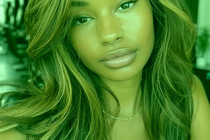 Naomi, 24, a dark blonde dark-eyed mixed companion based in Fratautii Vechi. Offering Couples, CIM, A-Level. Available for incall and outcall, overnight book...