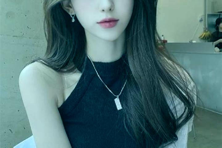 Naomi, 24 — Escort in Lizhai, China