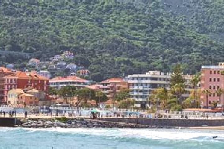 Naomi, 24 — Escort in Marina di Andora, Italy