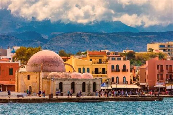 Naomi, 24 — Escort in Pirgos, Greece