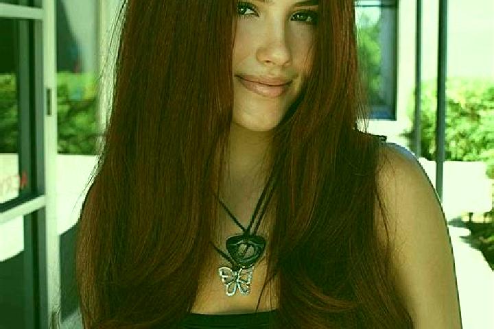 Naomi, 25, a auburn dark-eyed european companion based in Sorotona. Offering GFE, BDSM, Tantra. Available for incall and outcall, overnight bookings available.