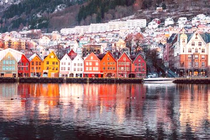 Naomi, 25 — Escort in Batsfjord, Norway