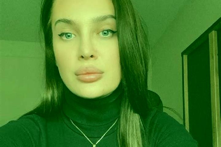 Naomi, 25 — Escort in Stamora Germana, Romania