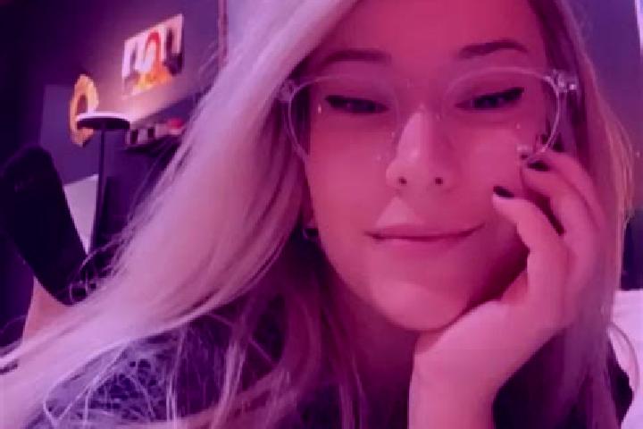 Naomi, 26, a blonde grey-eyed middle eastern companion based in Vigneulles-les-Hattonchatel. Offering A-Level, Domination, Tantra, GFE. Available for incall ...