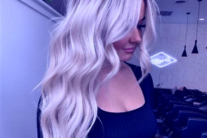 Naomi, 26, a platinum blonde dark-eyed european companion based in Chiuza. Offering Girlfriend Experience, Prostate Massage, Striptease, Fetish, 69. Availabl...