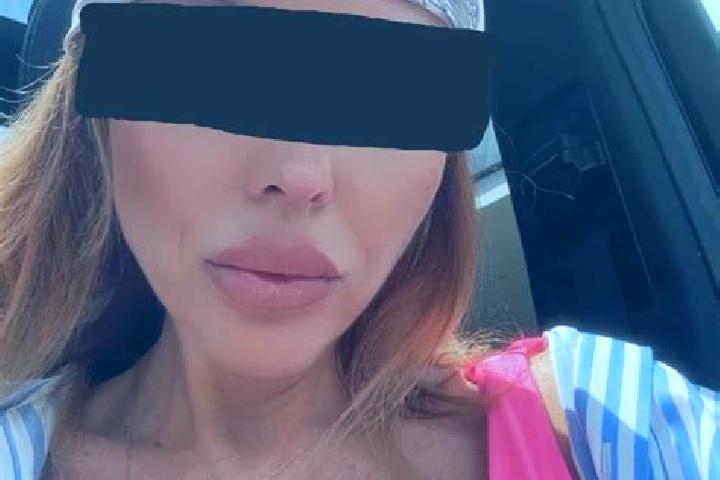 Naomi, 26 — Escort in Almas, Romania