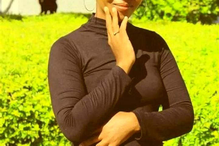 Naomi, 26 — Escort in Chadibe, Botswana