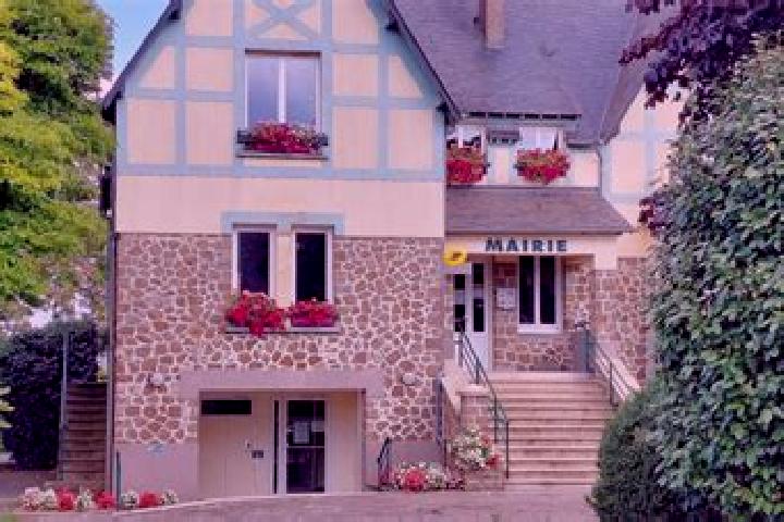 Naomi, 26 — Escort in Juvigny-le-Tertre, France