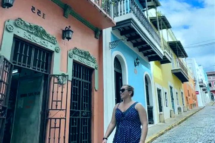 Naomi, 26 — Escort in Lamboglia, Puerto Rico