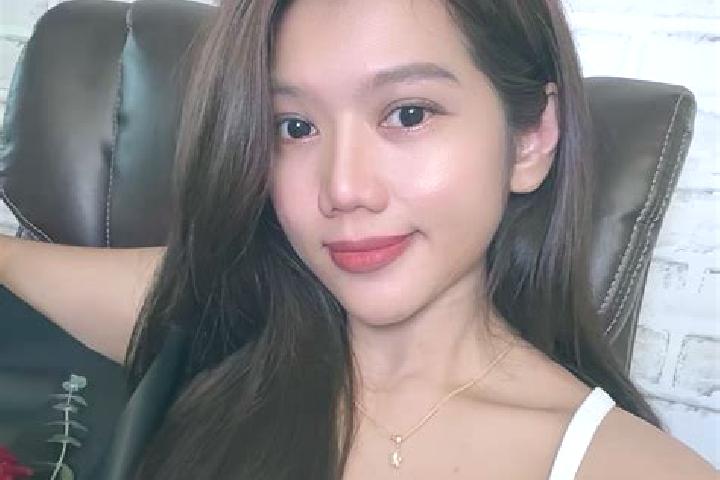 Naomi, 26 — Escort in Oranit, Palestine