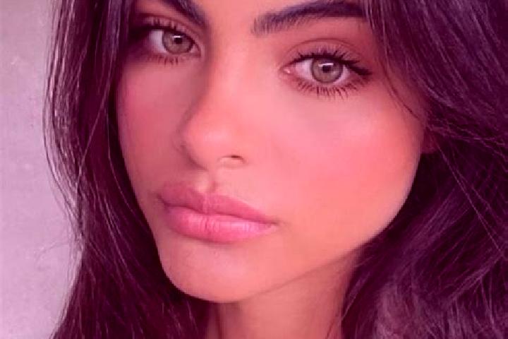 Naomi, 27, a chestnut hazel-eyed european companion based in Aljustrel. Offering Couples, Girlfriend Experience, Travel Companion, Massage. Available for inc...