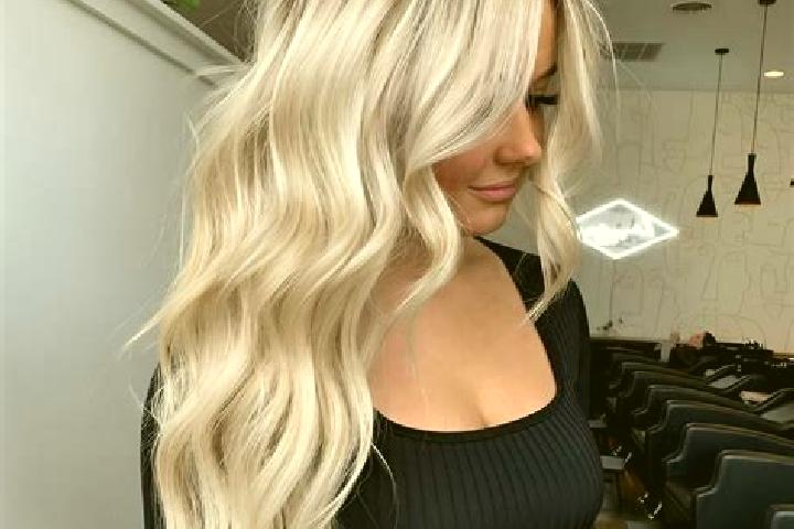 Naomi, 27, a platinum blonde grey-eyed middle eastern companion based in Shajiang. Offering Massage, Striptease, Couples. Available for incall and outcall, d...