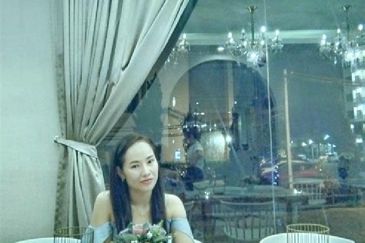Naomi, 27 — Escort in Donghe, China