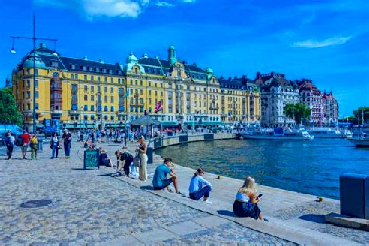 Naomi, 27 — Escort in Naesum, Sweden