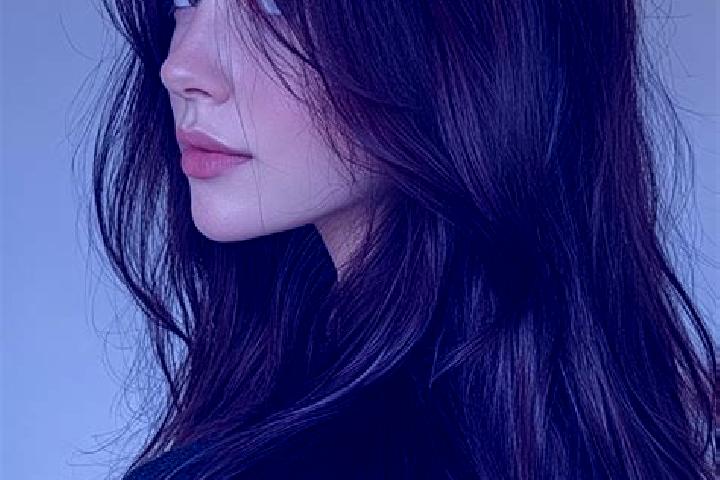 Naomi, 28, a auburn brown-eyed caucasian companion based in Bentleyville. Offering Striptease, Roleplay, CIM, Overnight. Available for incall and outcall, da...