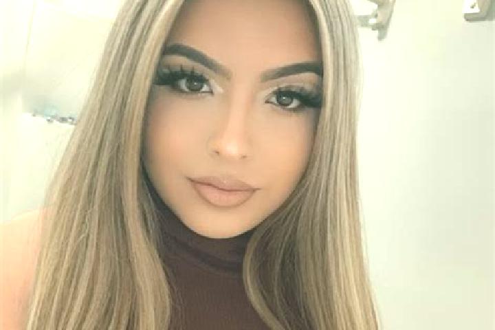 Naomi, 28, a blonde grey-eyed latina companion based in Wichtrach. Offering CIM, Travel Companion, BDSM, Girlfriend Experience, Striptease. Available for inc...