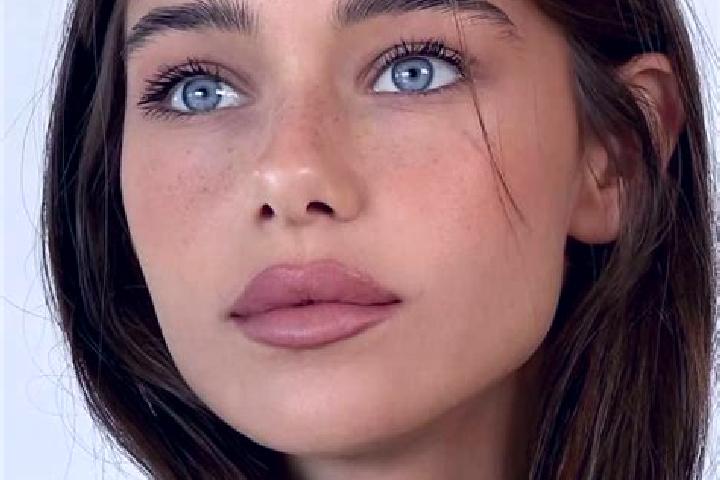 Naomi, 28, a brunette grey-eyed mediterranean companion based in Chirileu. Offering Duos, Overnight, A-Level, Prostate Massage, Couples. Available for incall...
