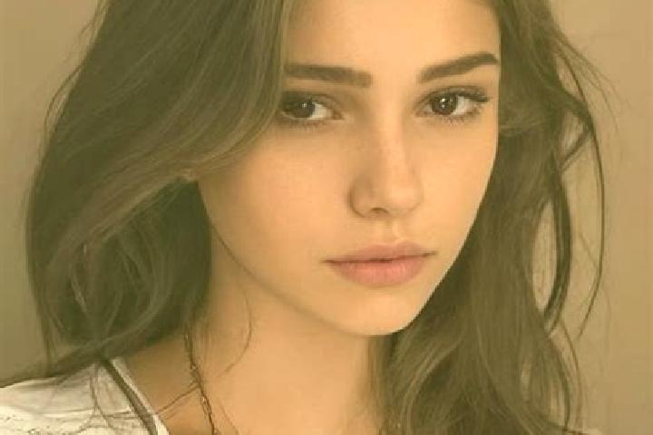 Naomi, 28, a chestnut dark-eyed slavic companion based in Pahing Jalatrang. Offering Overnight, Massage, Roleplay. Available for incall and outcall, day and ...