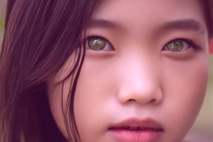 Naomi, 28, a dark blonde green-eyed asian companion based in Woudrichem. Offering CIM, GFE, Fetish, Striptease. Available for incall and outcall, day and eve...