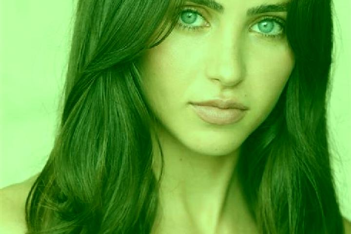 Naomi, 28, a red dark-eyed latina companion based in Azla. Offering A-Level, OWO, Duos. Available for incall and outcall, overnight bookings available.
