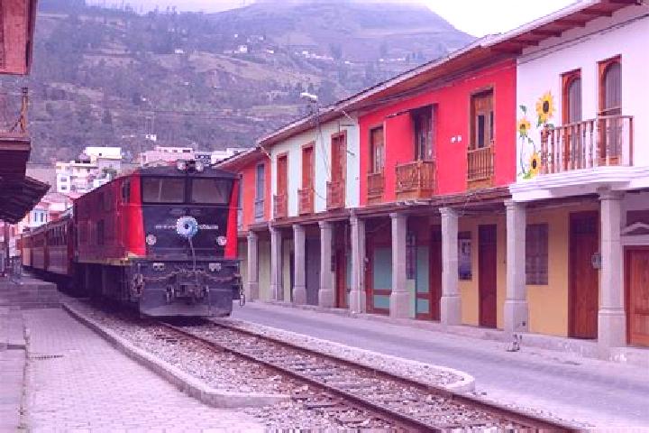 Naomi, 28 — Escort in Alausi, Ecuador