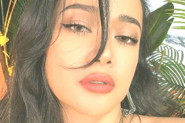 Naomi, 28 — Escort in San Dionisio, Philippines