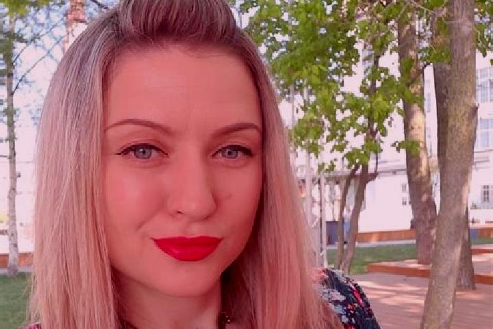 Naomi, 28 — Escort in Tysmenychany, Ukraine