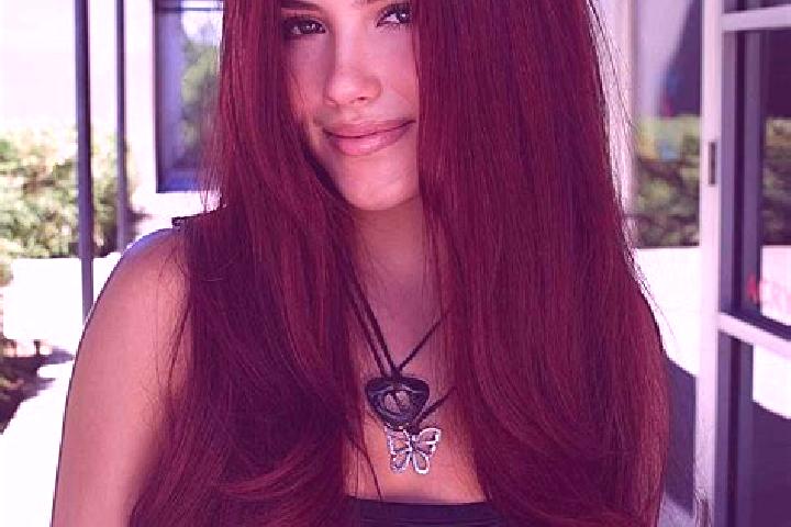 Naomi, 29, a auburn dark-eyed european companion based in Okurcalar. Offering Striptease, Tantra, CIM, Duos. Available for incall and outcall, day and evenin...