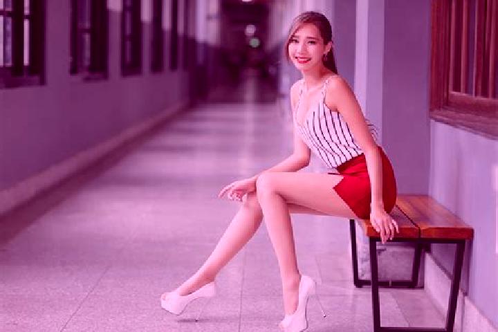 Naomi, 29, a auburn hazel-eyed asian companion based in Viken. Offering Travel Companion, Striptease, BDSM, Girlfriend Experience. Available for incall and o...