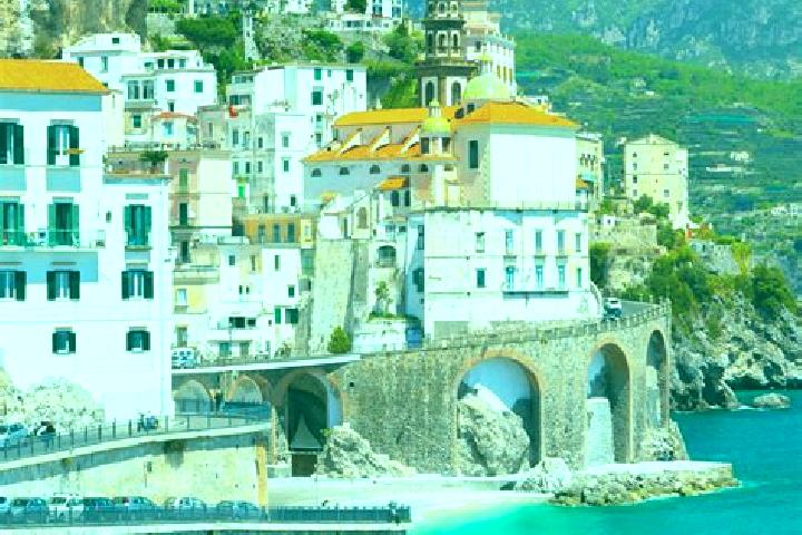 Naomi, 29 — Escort in Antronapiana, Italy