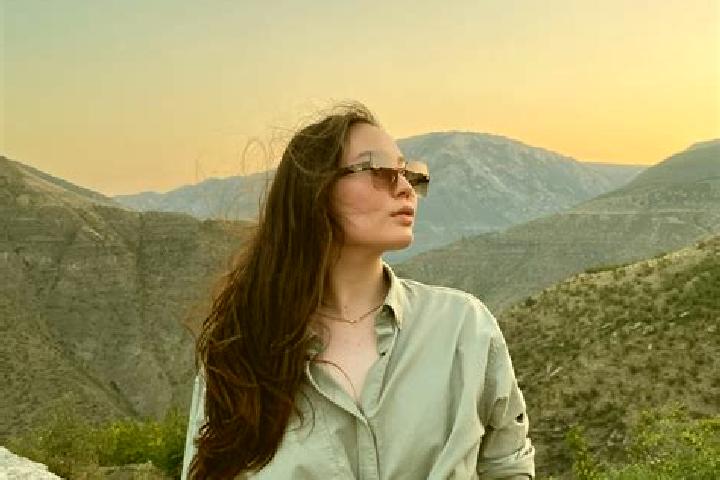 Naomi, 29 — Escort in Bayangol, Russia