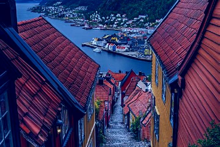 Naomi, 29 — Escort in Bjorkelangen, Norway