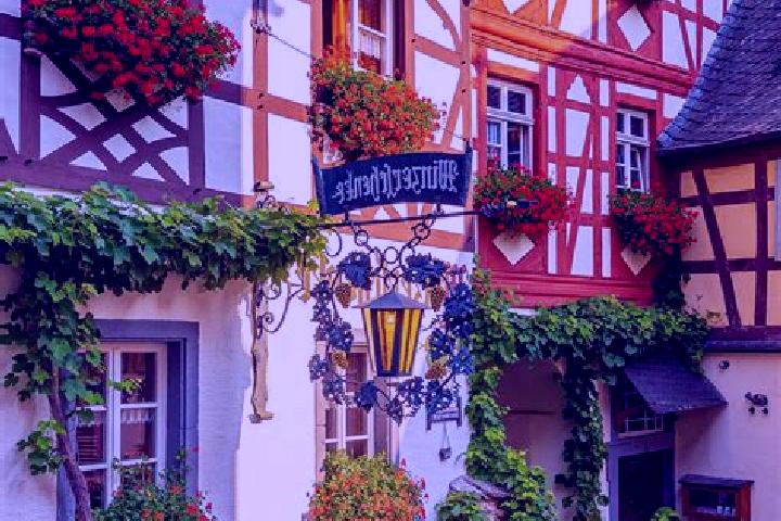 Naomi, 29 — Escort in Heuzert, Germany