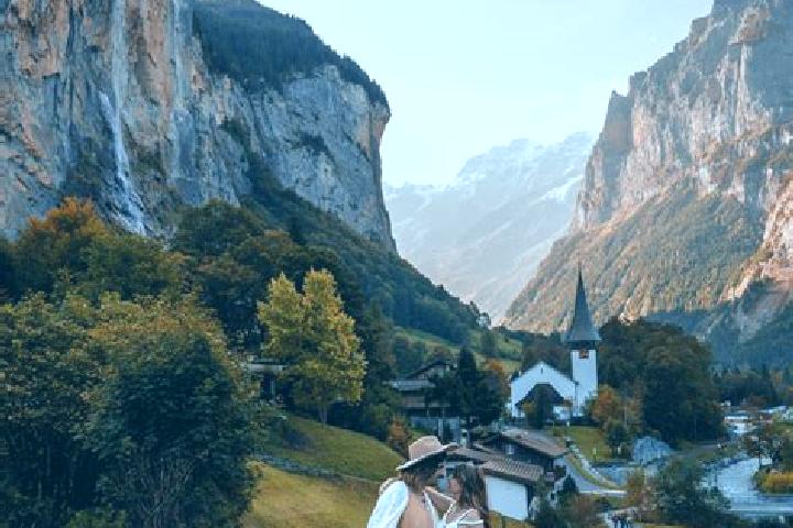 Naomi, 29 — Escort in Zeglingen, Switzerland