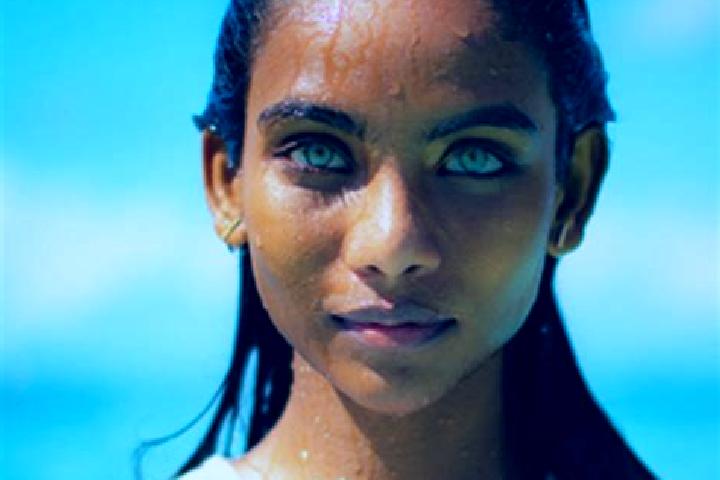 Naomi, 30, a auburn blue-eyed indian companion based in Siluvky. Offering Duos, Massage, Couples. Available for incall and outcall, day and evening dates.
