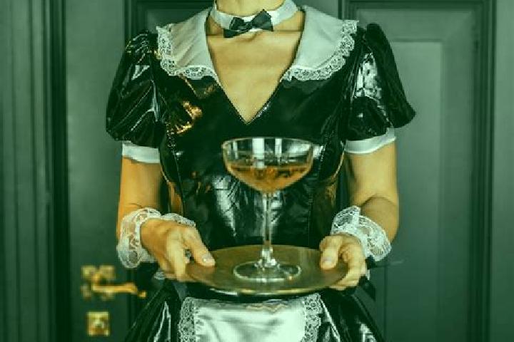 Naomi, 30, a black brown-eyed caucasian companion based in Freckenfeld. Offering Dinner Date, BDSM. Available for incall and outcall, day and evening dates.